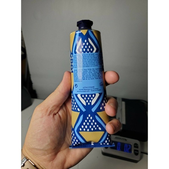 L'OCCITANE Dry Skin Hand Cream with 20% Shea Butter 150ml/5.2 oz NEW Limited Ed - Picture 5 of 7